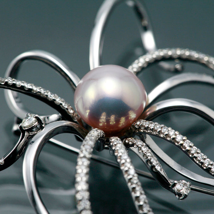 Freshwater Pearl & Diamond Brooch ｜ BX01767