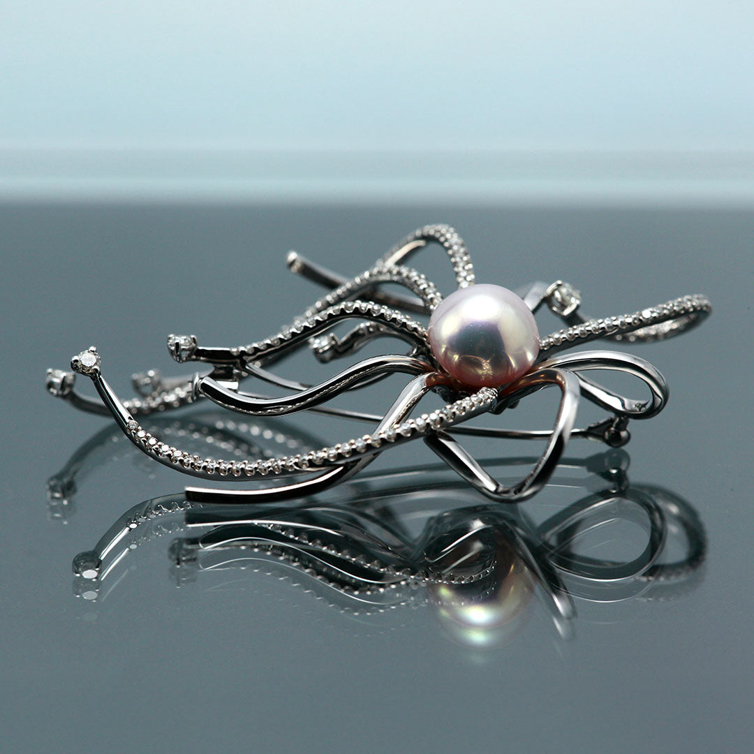 Freshwater Pearl & Diamond Brooch ｜ BX01767