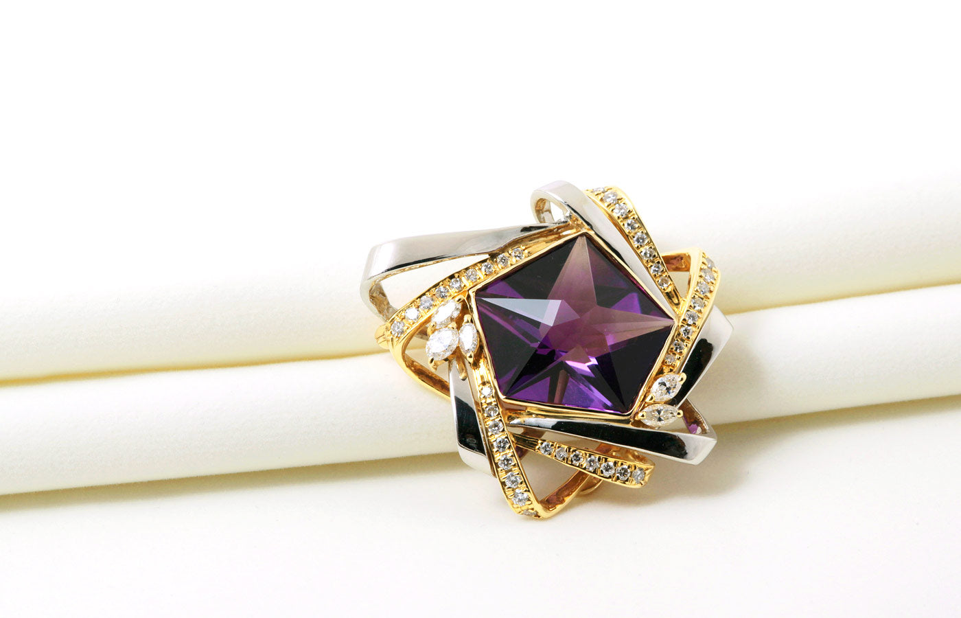 カラーストーン｜ブローチ – 大阪心斎橋 宝寿堂〈HOUJUDO〉