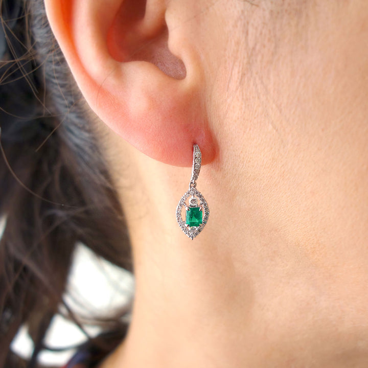 510,カラフルフェイスピアスエメラルド エメラルド(5月誕生石) ピアス