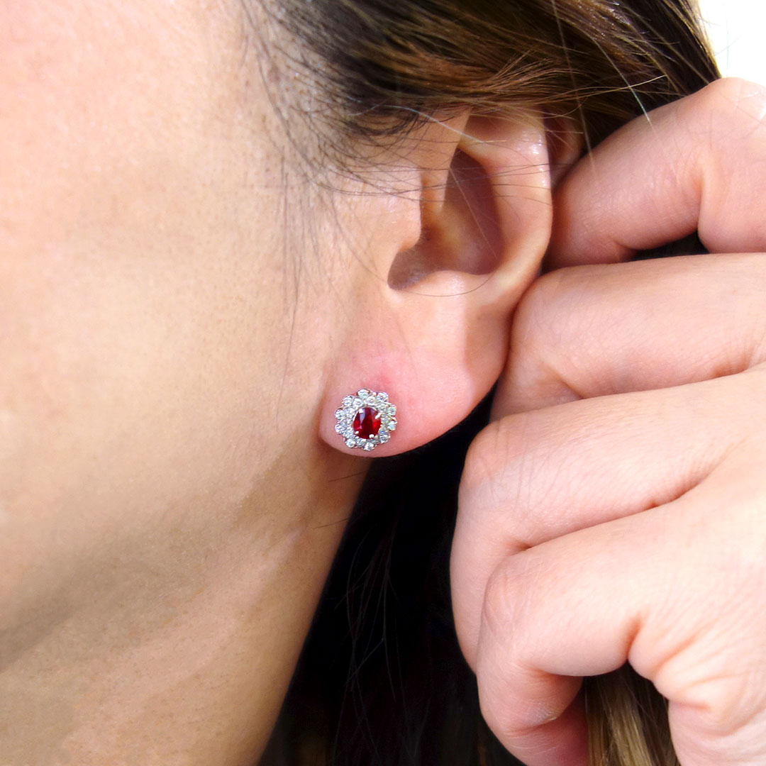 Pigeon blood & unheated ruby ​​earrings ｜ EP03585