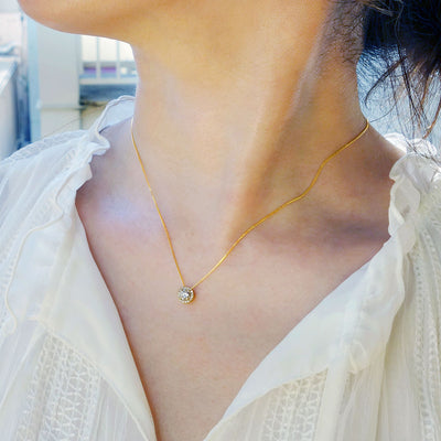 <tc>Yellow gold halo engagement necklace | Box chain (NELK4507)</tc>