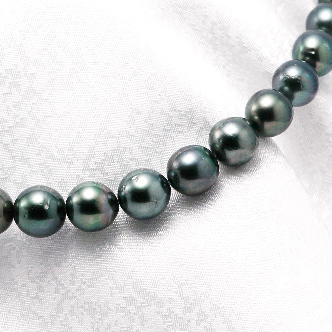 Tahitian black lipped pearl necklace | 8.3-10.9mm | NJ04217