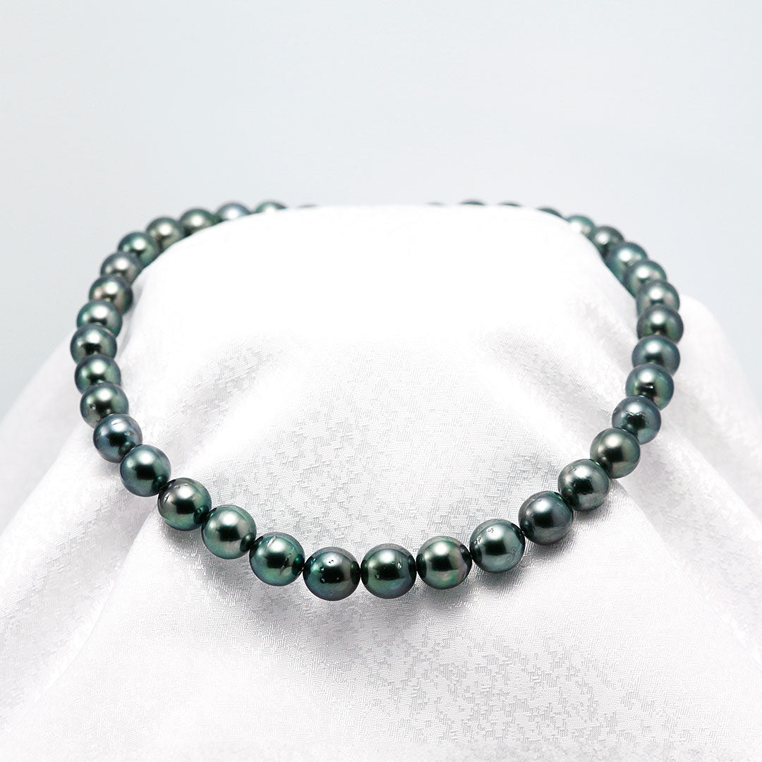 Tahitian black lipped pearl necklace | 8.3-10.9mm | NJ04217