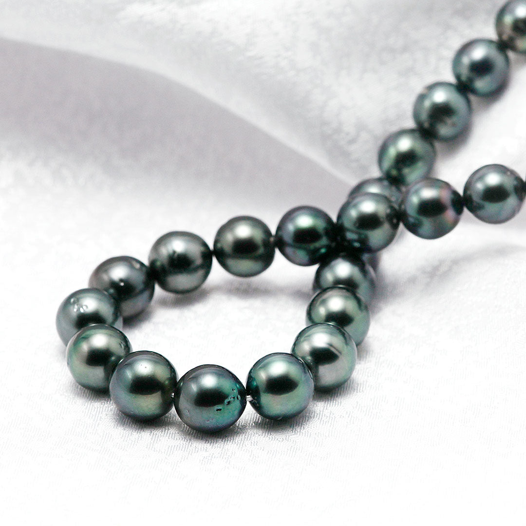 Tahitian black lipped pearl necklace | 8.3-10.9mm | NJ04217