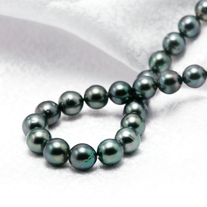 Tahitian black lipped pearl necklace | 8.3-10.9mm | NJ04217