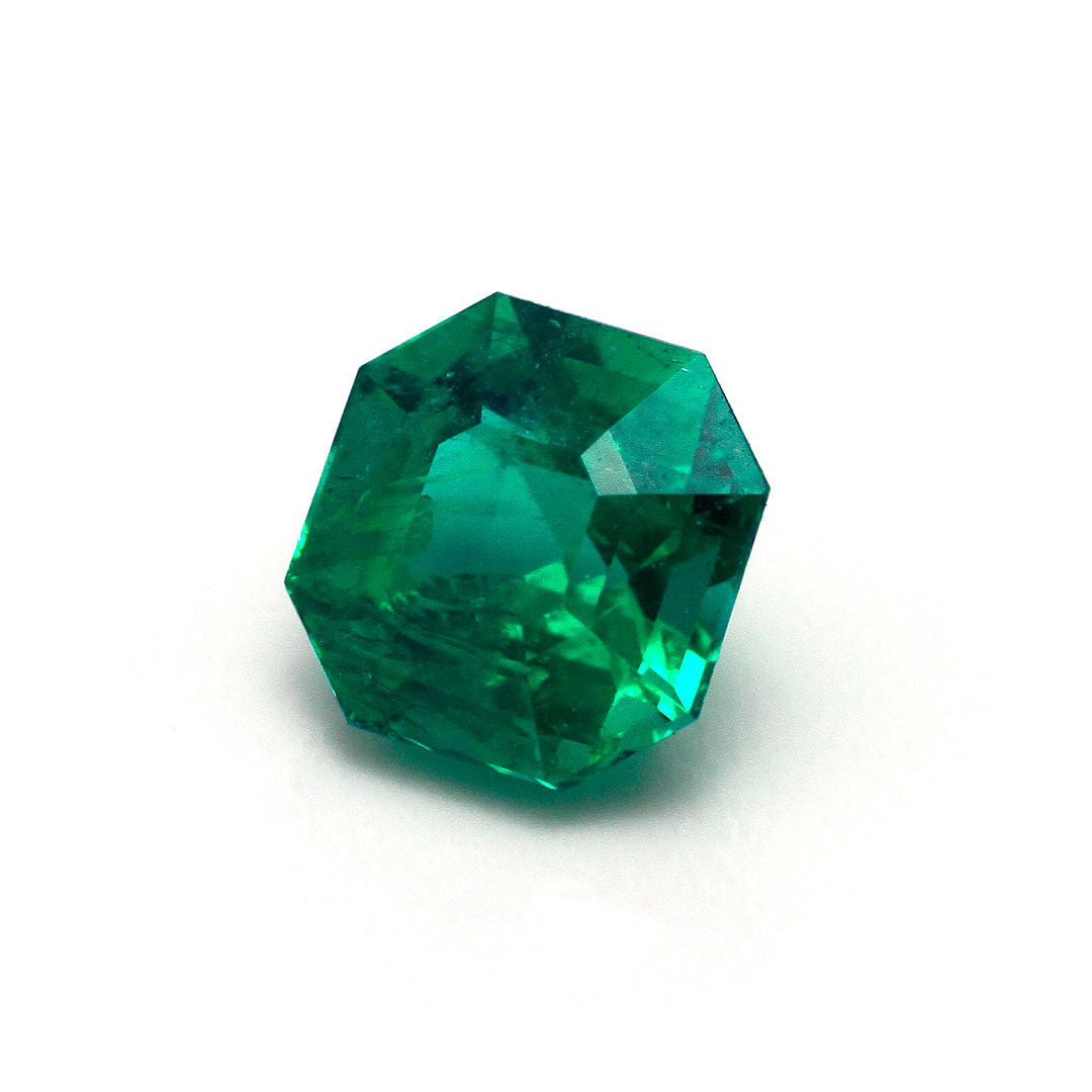 <tc><div>
<div>Emerald Loose<br>0.69ct ｜ OX06444</div>
</div></tc>