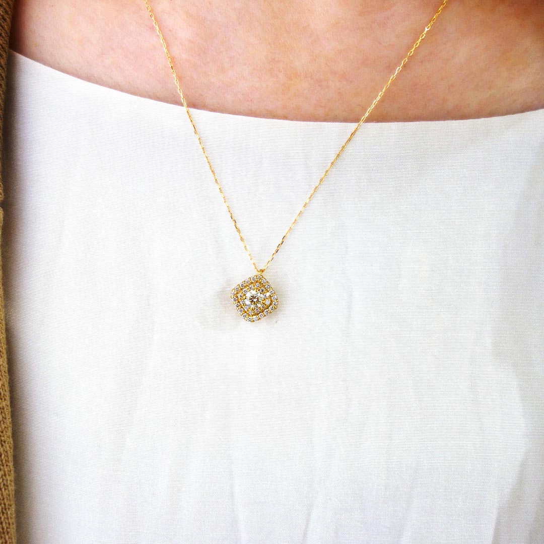 Diamond Halo Design Necklace | PD03604 (0.214ct/M/SI2/VG)