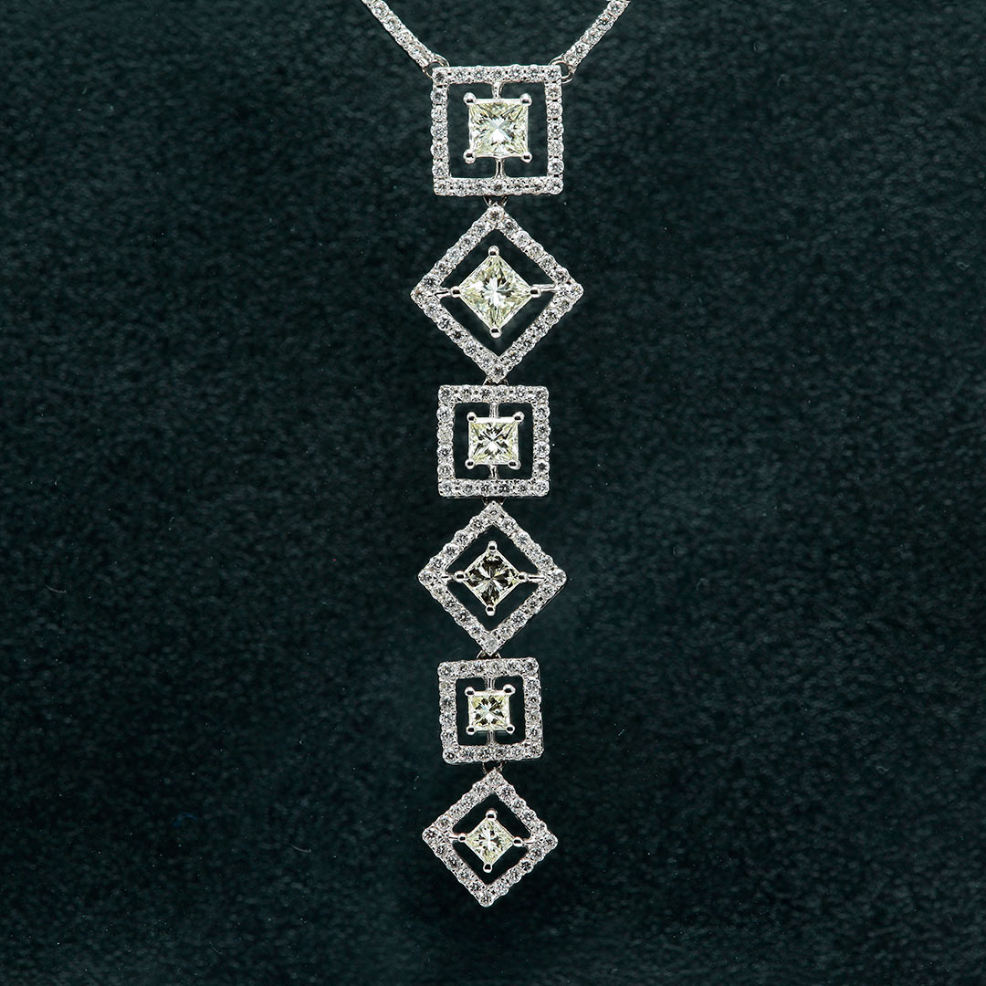 Diamond necklace ｜ PD03688