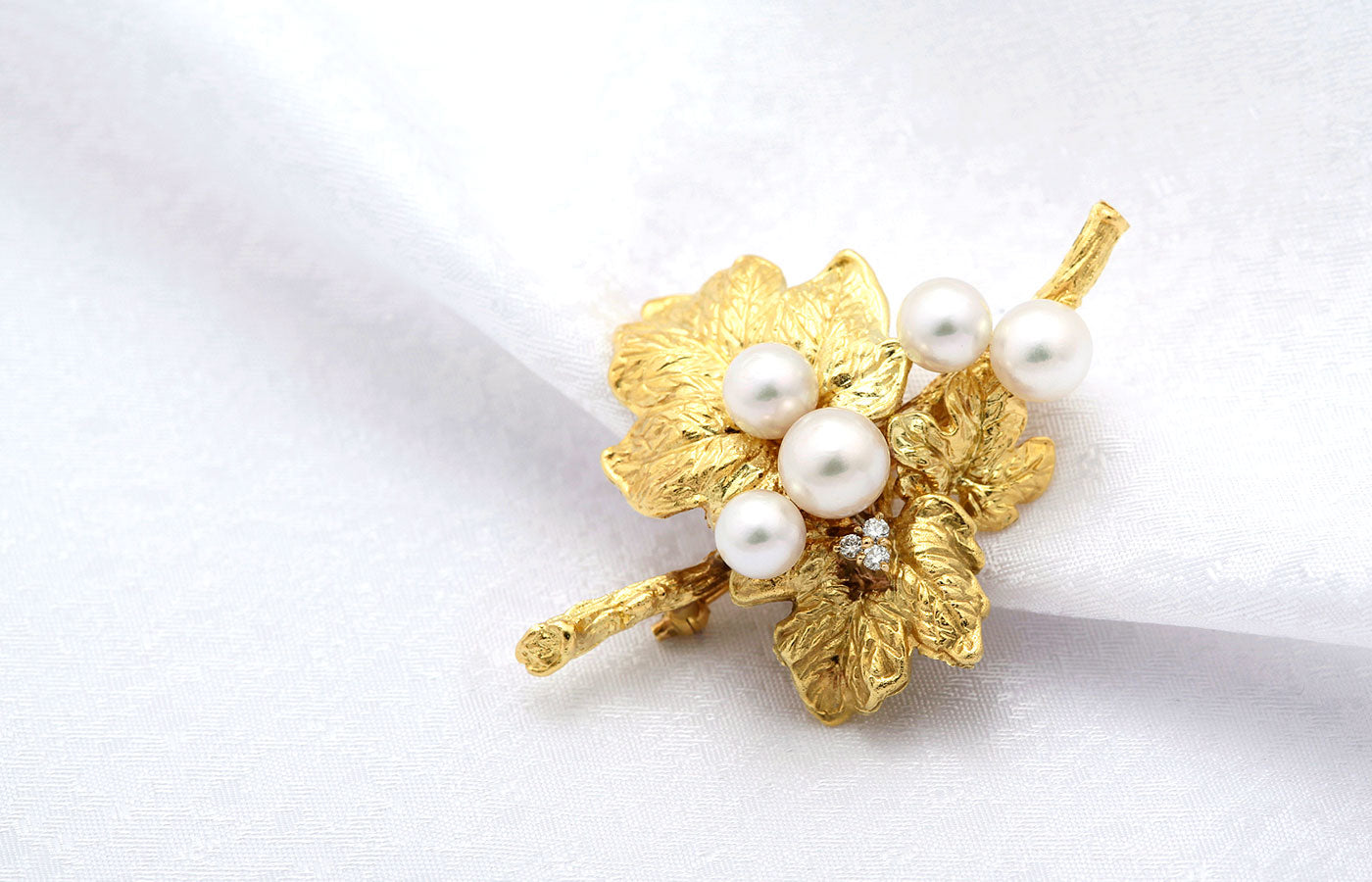 パール（真珠）｜ブローチ – 大阪心斎橋 宝寿堂〈HOUJUDO〉