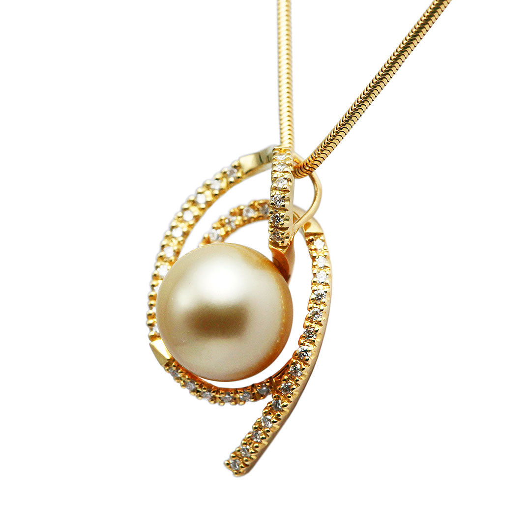 South Sea white pearl pendant necklace ｜ PX05432