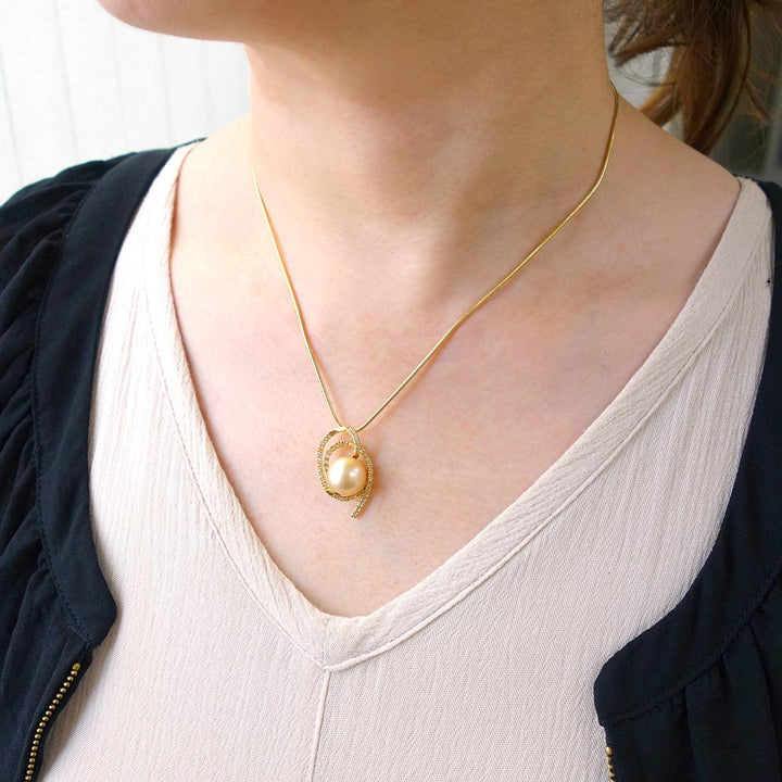 South Sea white pearl pendant necklace ｜ PX05432