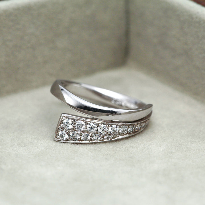 <tc>Diamond pave ring  | RD02370</tc>