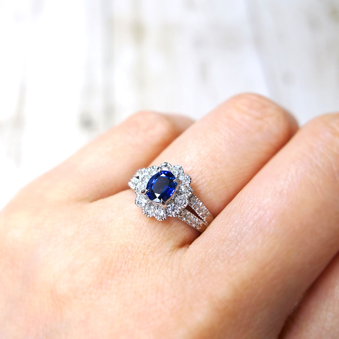 Cornflower sapphire ring | RS00804