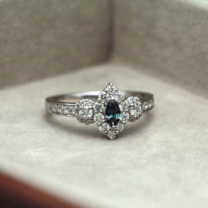 アレキサンドライト　リング(値下げ中) リング 指輪 合成アレキサンドライト 2.31ct ダイヤモンド Pt950