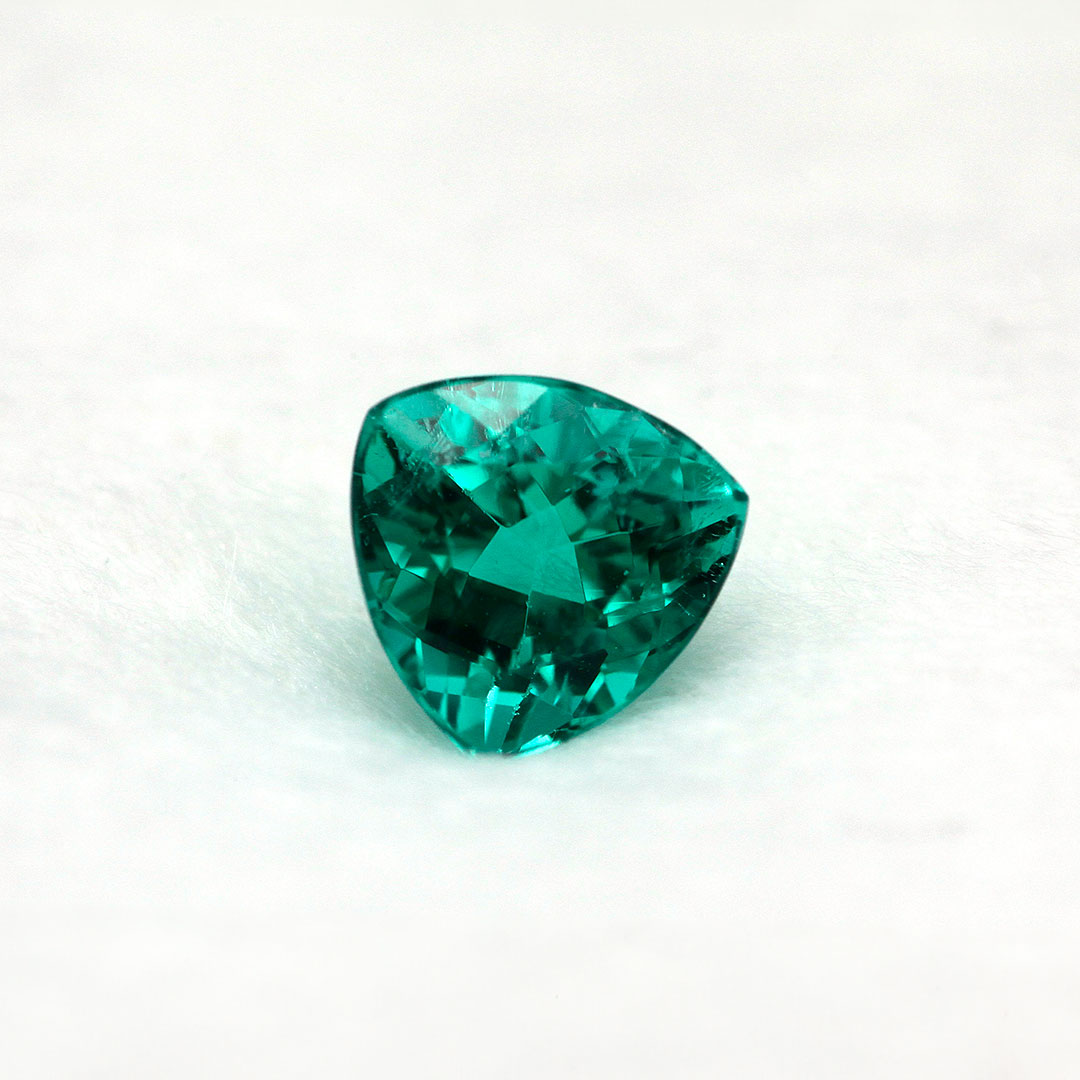 Paraiba tourmaline (Brazil) loose stone<br>0.91ct ｜ TAK0202