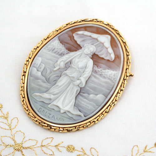 Shell cameo brooch (also used as a pendant top) ｜ BX00239