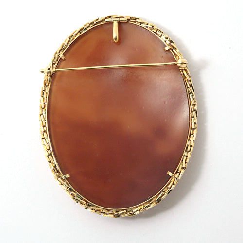 Shell cameo brooch (also used as a pendant top) ｜ BX00239