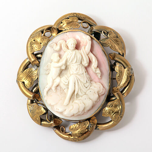 <tc>Pink Shell Cameo Brooch | BX01395</tc>