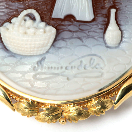 Shell cameo brooch (also used as a pendant top) ｜ BX01401