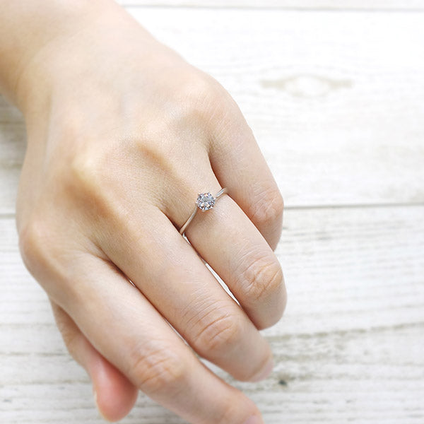 Engagement Ring ｜ HE02309