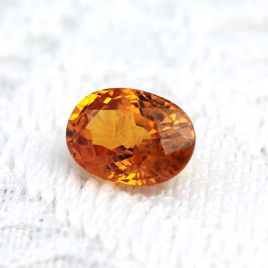 Golden Sapphire Loose <br> 1.22ct | OX04504