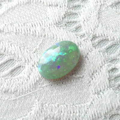 オパール　ルース<br>4.304ct ｜ OX04874