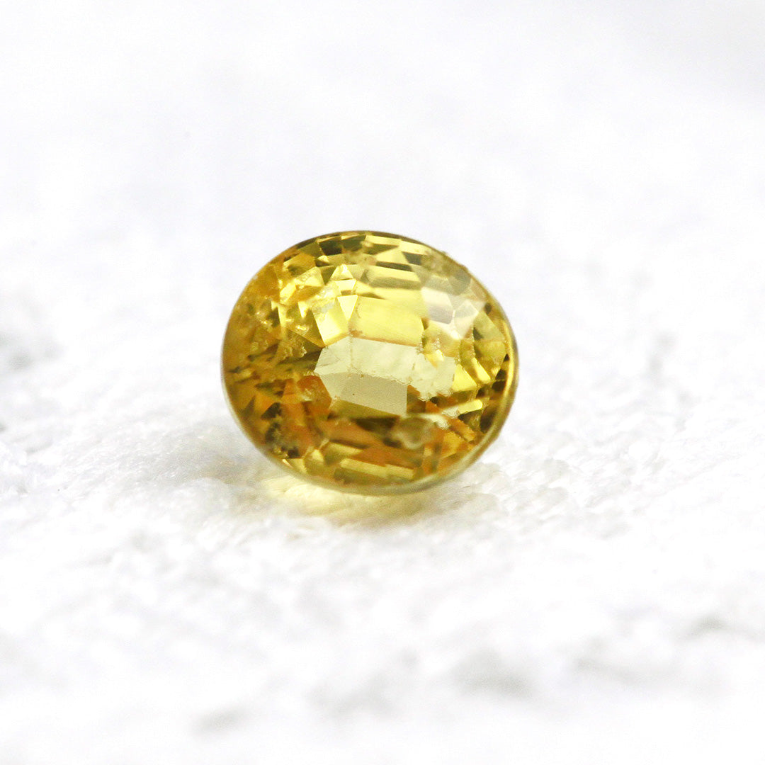 Yellow sapphire loose <br> 0.92ct ｜ OX05674