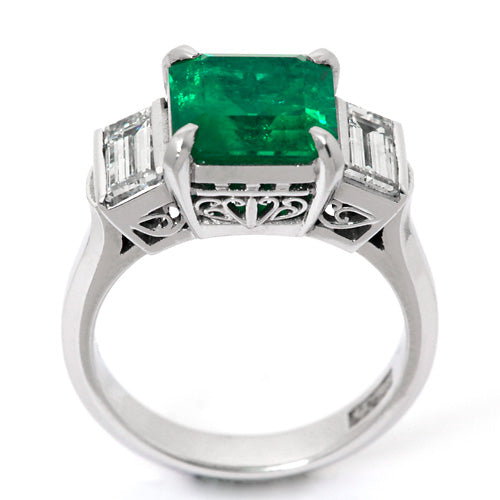 Emerald ring | RE00225