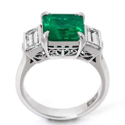 Emerald ring | RE00225