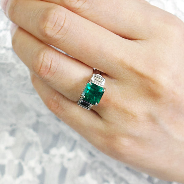 Emerald ring | RE00225