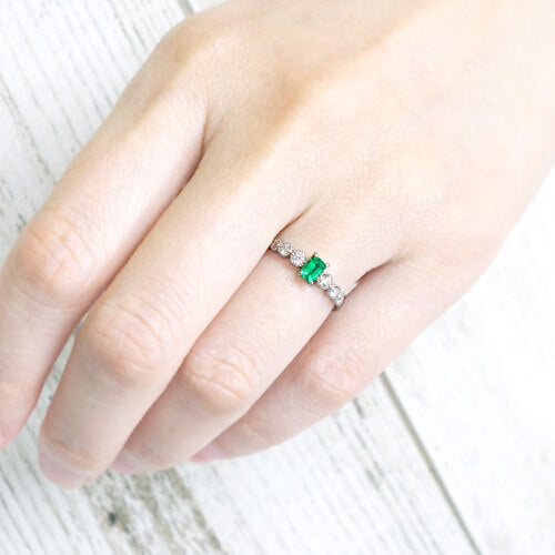 Emerald ring ｜ RE00475